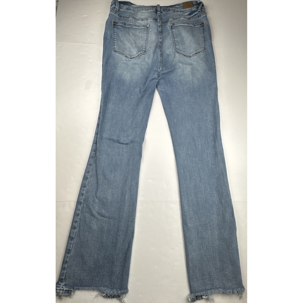 Judy Blue Women Flare Jeans 15/32 Cotton Blend Boho Raw Hem High Rise Denim - Picture 3 of 13